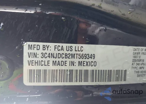 2021 Jeep Compass Limited 4X4 z USA, uszkodzony, nr VIN 3C4NJDCB2MT569349